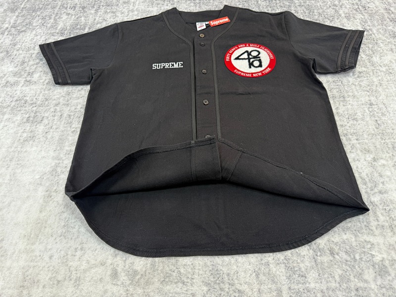 Supreme 40 · 5