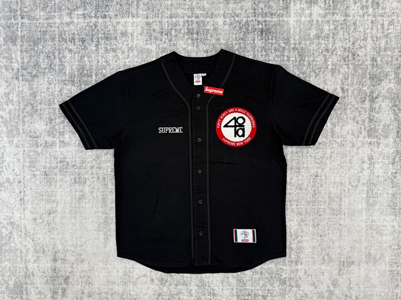 Supreme 40 · 2