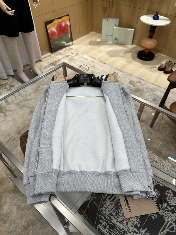 Price:279 522−8L 6