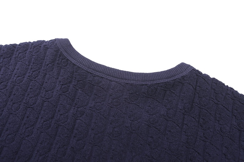 Price:169 −51l 10