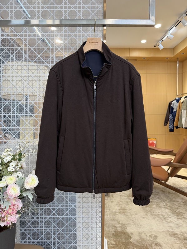 Price:499 567−8L 2