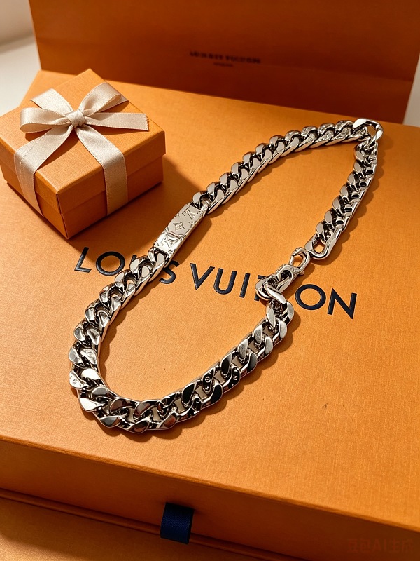 Price:239 632-1L 8