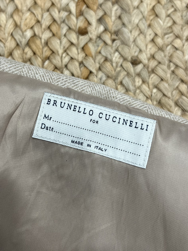 Price:409 583−8L 6