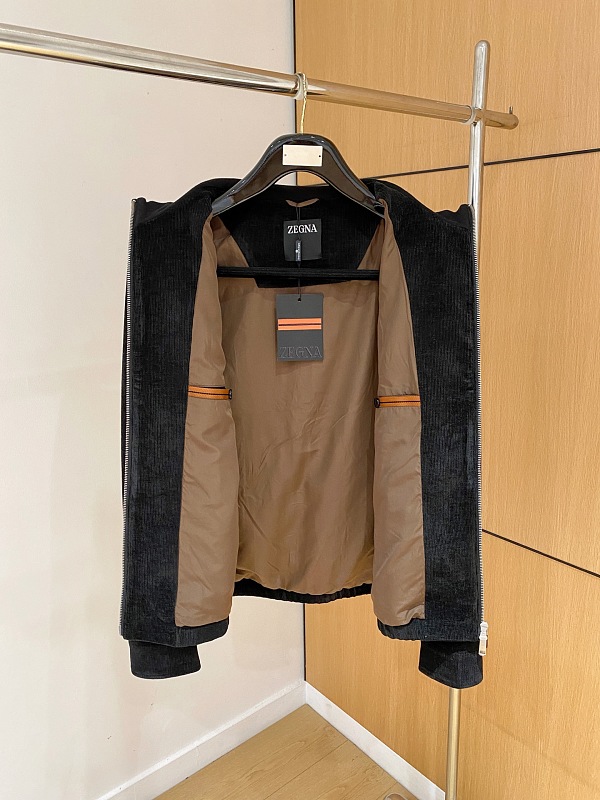 Price:499 587−8L 6