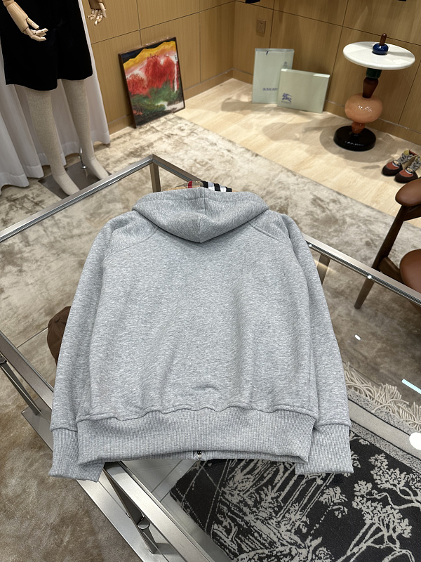 Price:279 522−8L 7