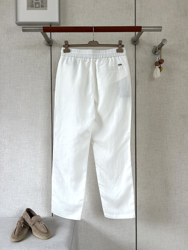 Price:279 58996−8L 11