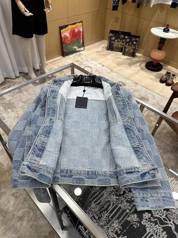 Price:399 558−8L 6