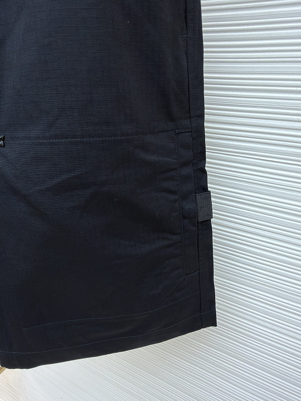 Price:269 −51l 10
