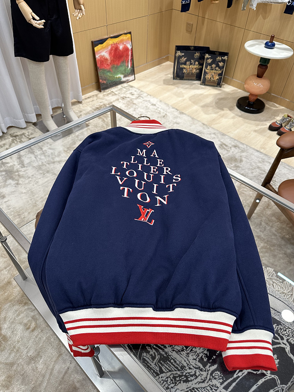 Price:399 59901−99L 9