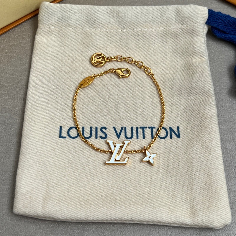 Price:219 Bracelet 239Necklace 631-1L 5