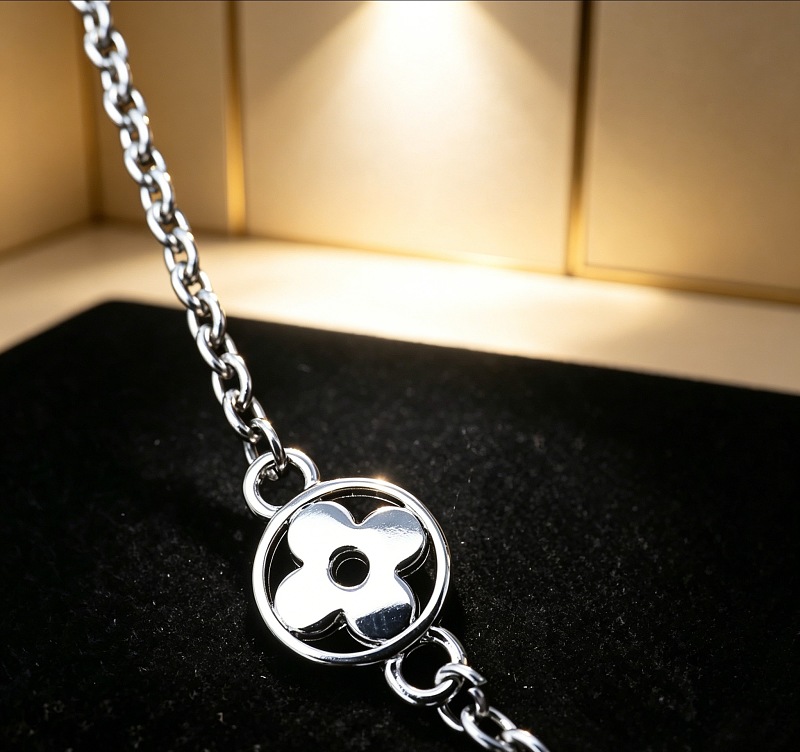 Price: 219 639-1L 7