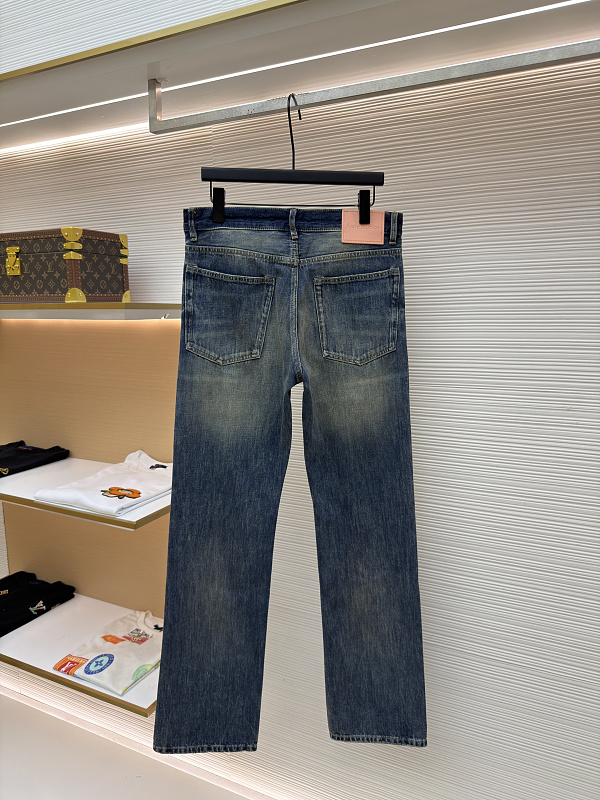 Price:359 592−8L 5
