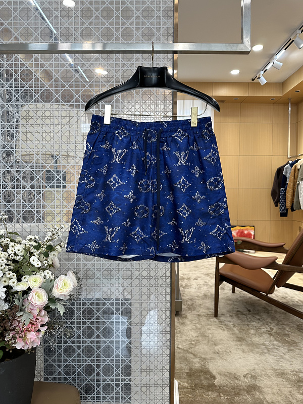 Price:199 526−8L 2