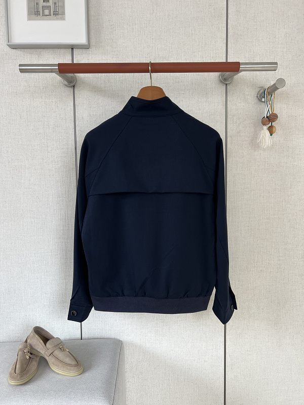 Price:479 564−8L 5