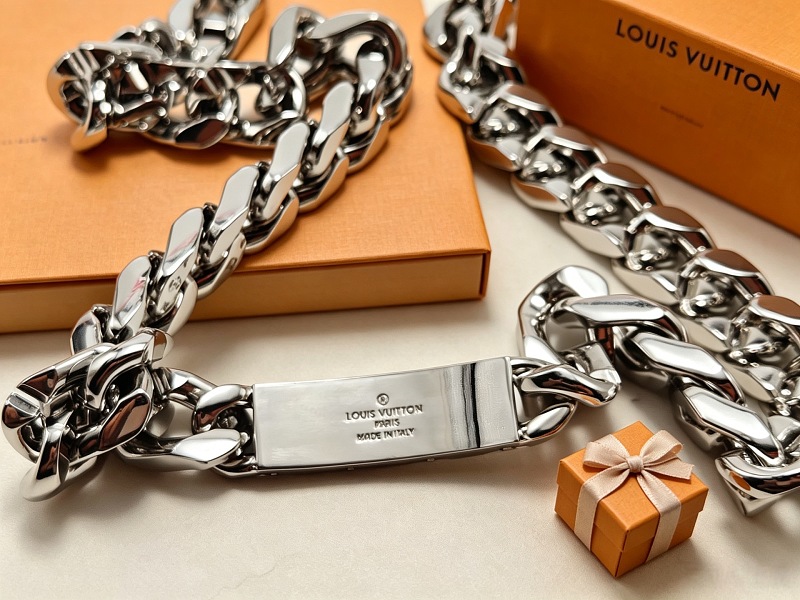 Price:239 632-1L 7