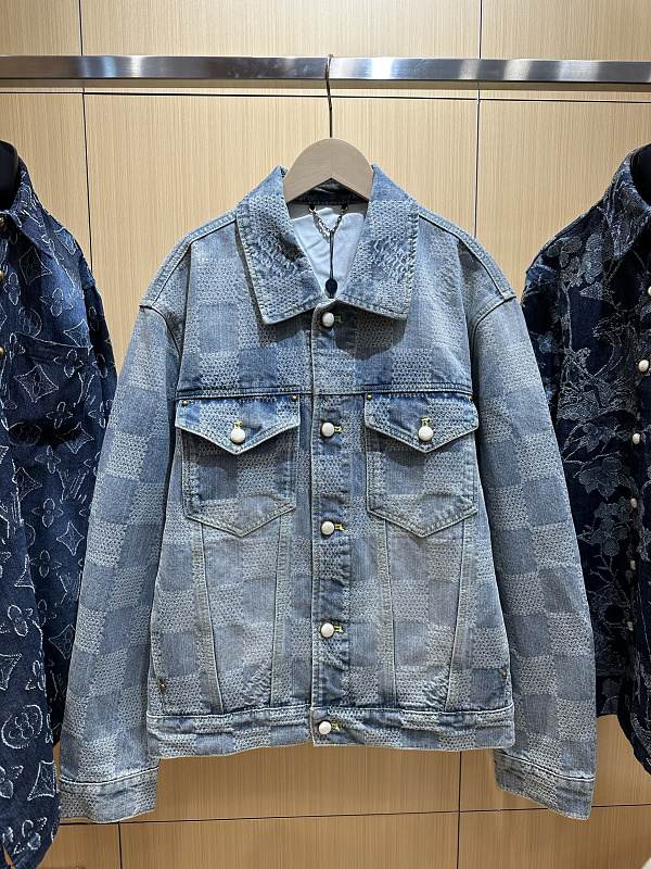 Price:399 558−8L 4