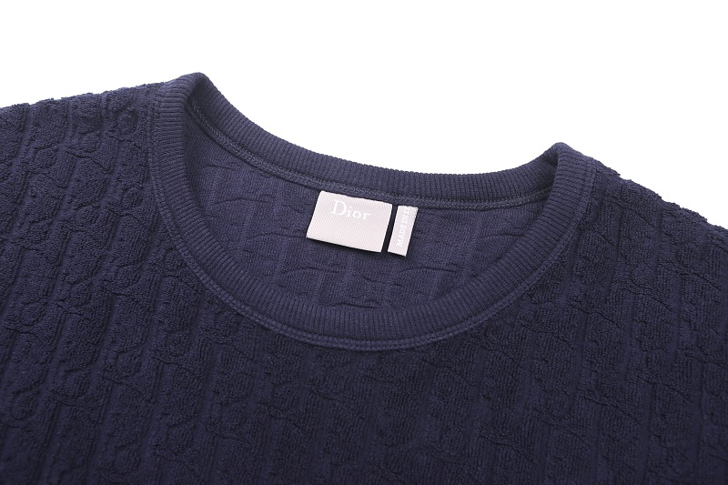 Price:169 −51l 9