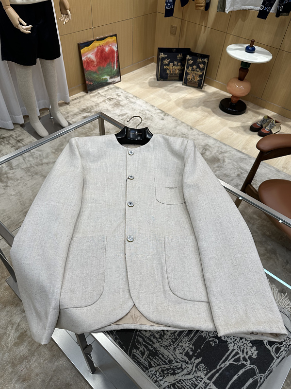 Price:429 527−99L 10