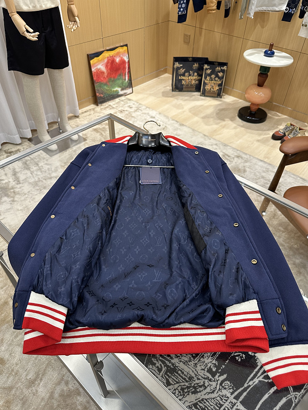 Price:399 59901−99L 8