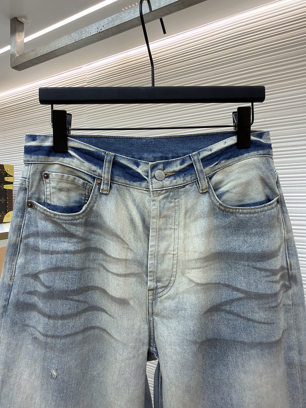 Price:359 591−8L 4