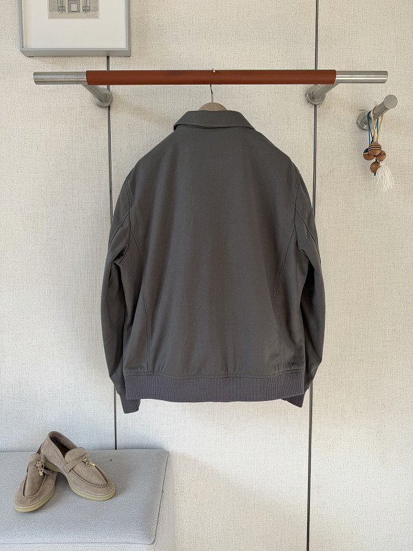 Price:499 574−8L 3