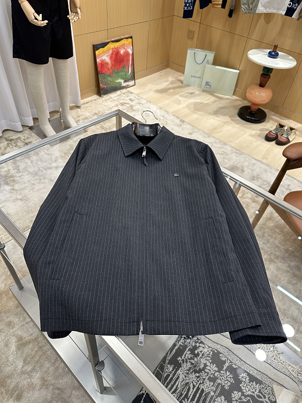 Price:479 555−8L 5