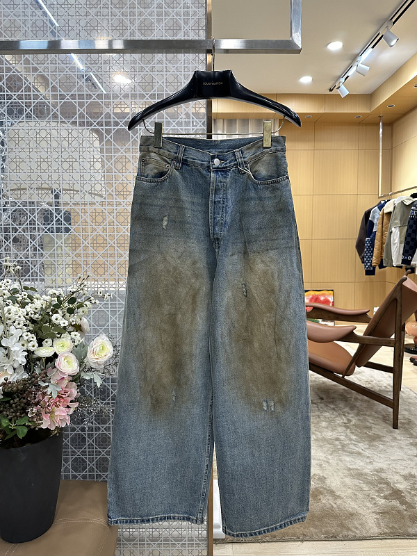 Price:359 601-64L 4
