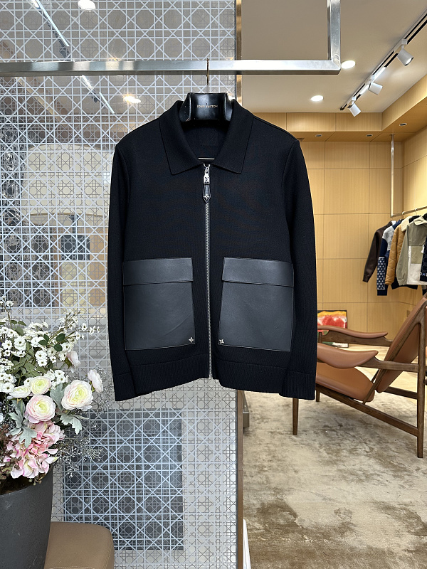 Price:499 554−8L 2