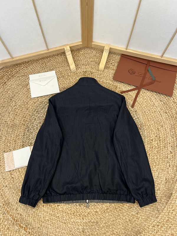 Price:409 579−8L 7