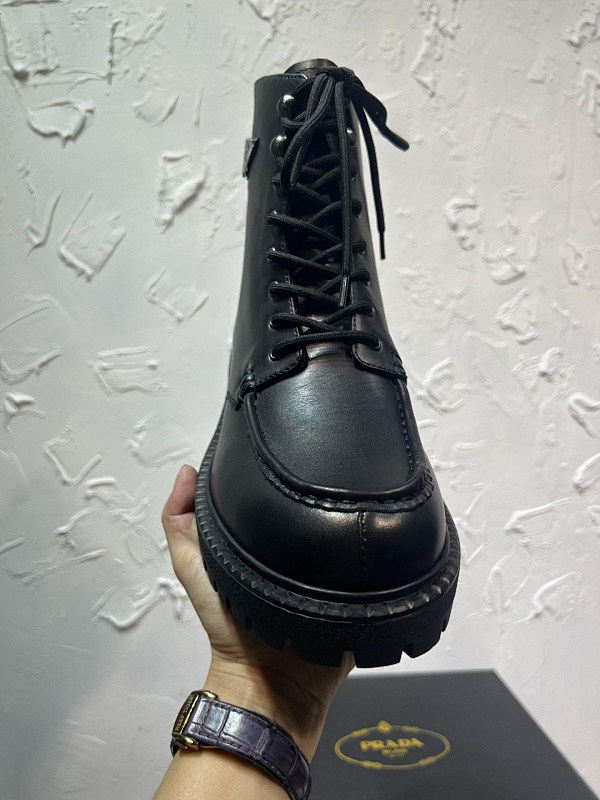 Prada 8