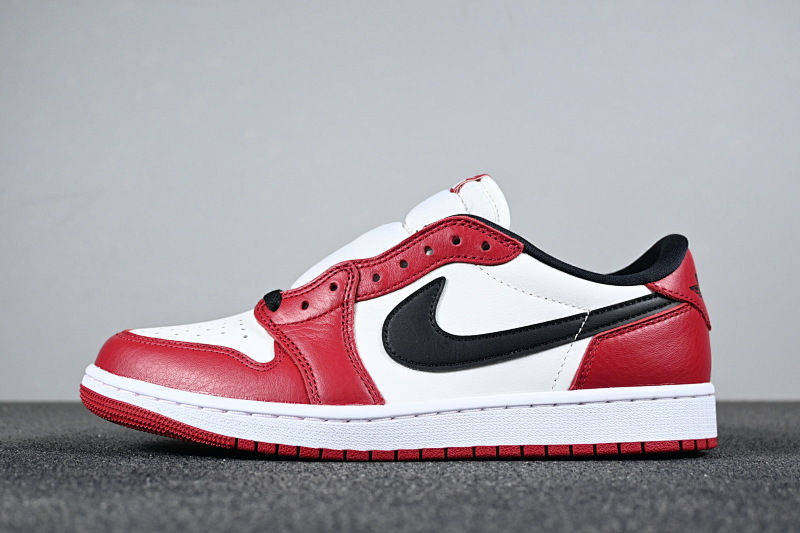 Pk Aj1 Low 2025 Chicago 12