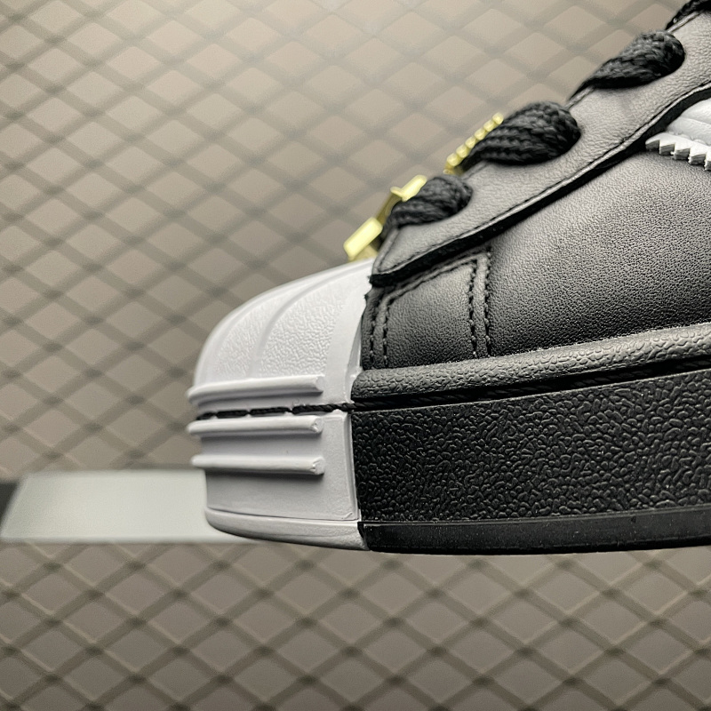 Adidas Shell Toe Sneakers 4