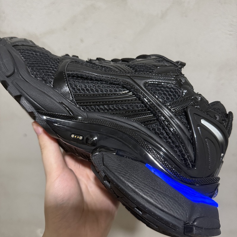 Balenciaga Runner Led 6