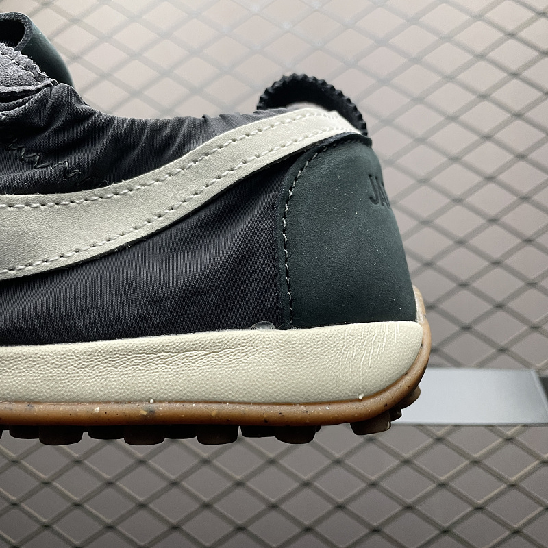 Jacquemus X Nk Moon Shoe Sp 6