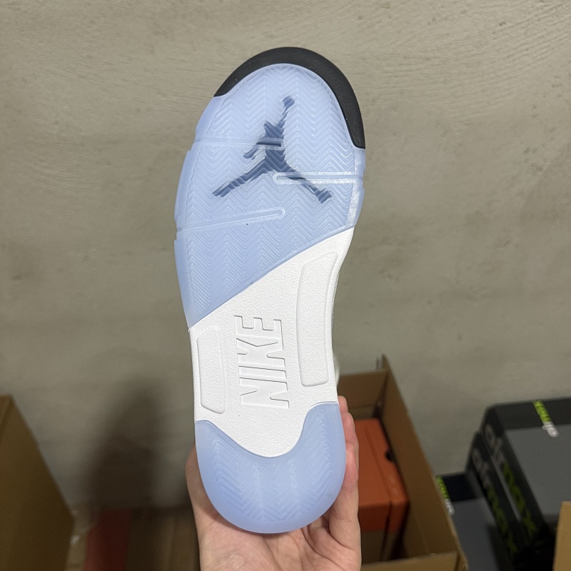 Jordan 5 Sneakers