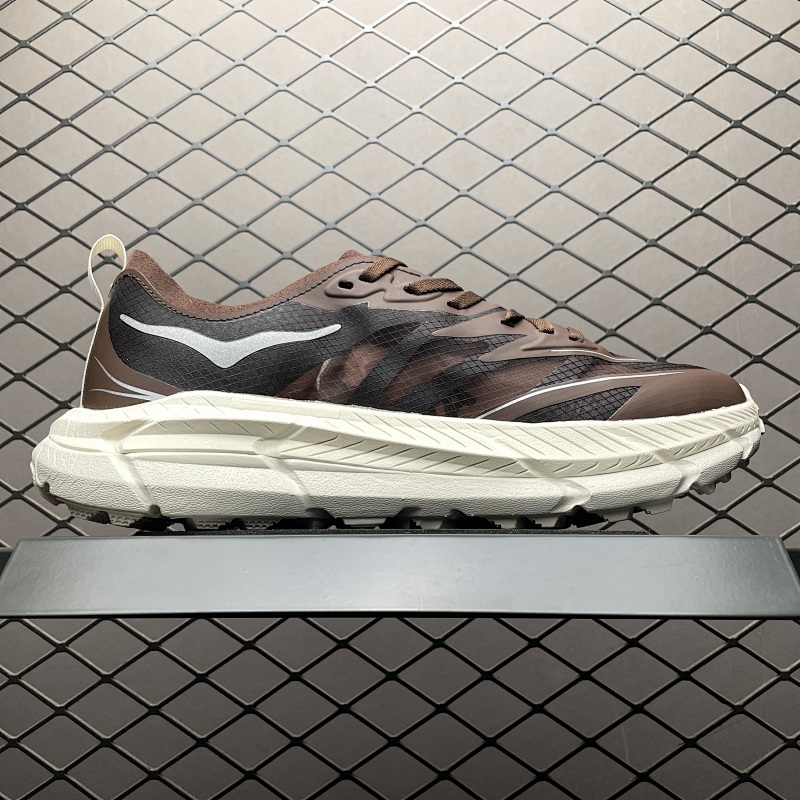 Hoka Speed 4 · 6