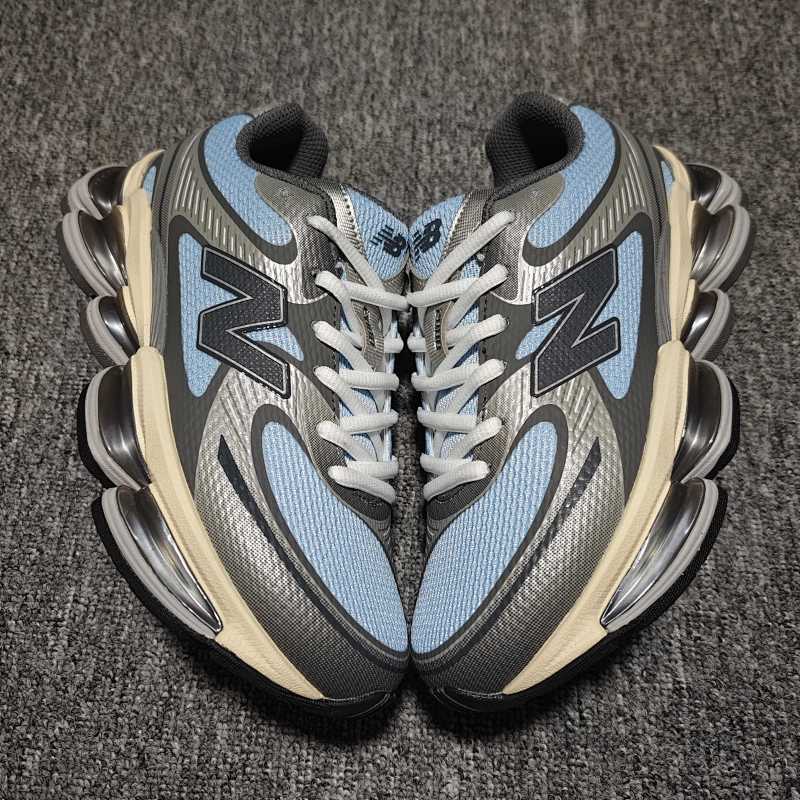New Balance 2000 · 5