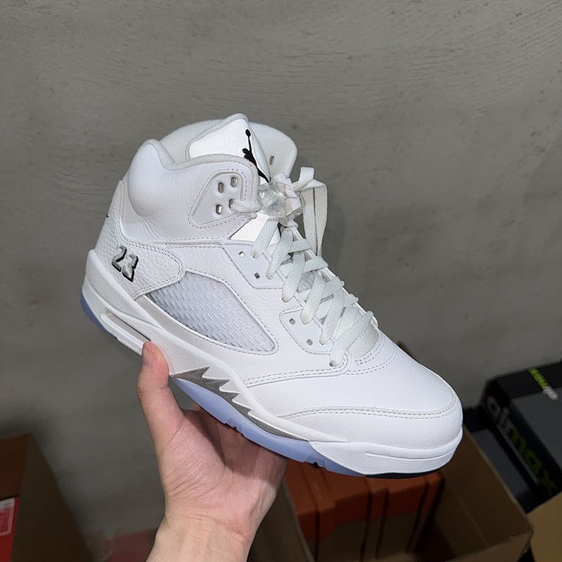 Jordan 5 Sneakers