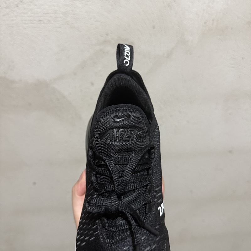 Air Max Zoom 270 12