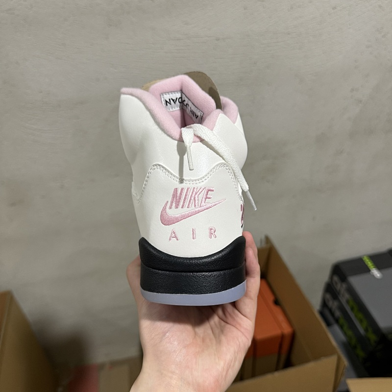 Jordan 5 Sneakers · 3