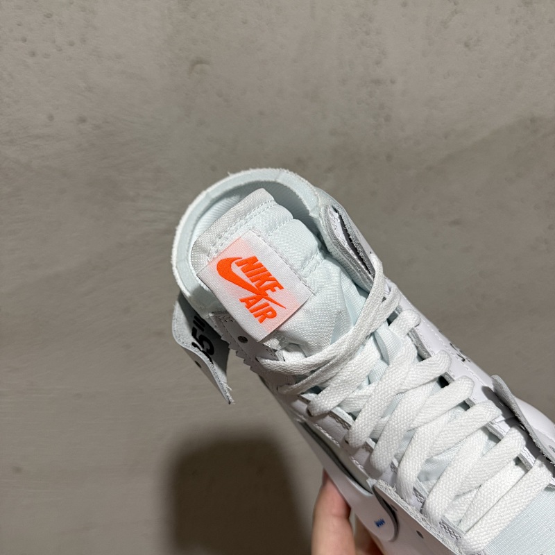 Off-White · Jordan 1 Sneakers 7