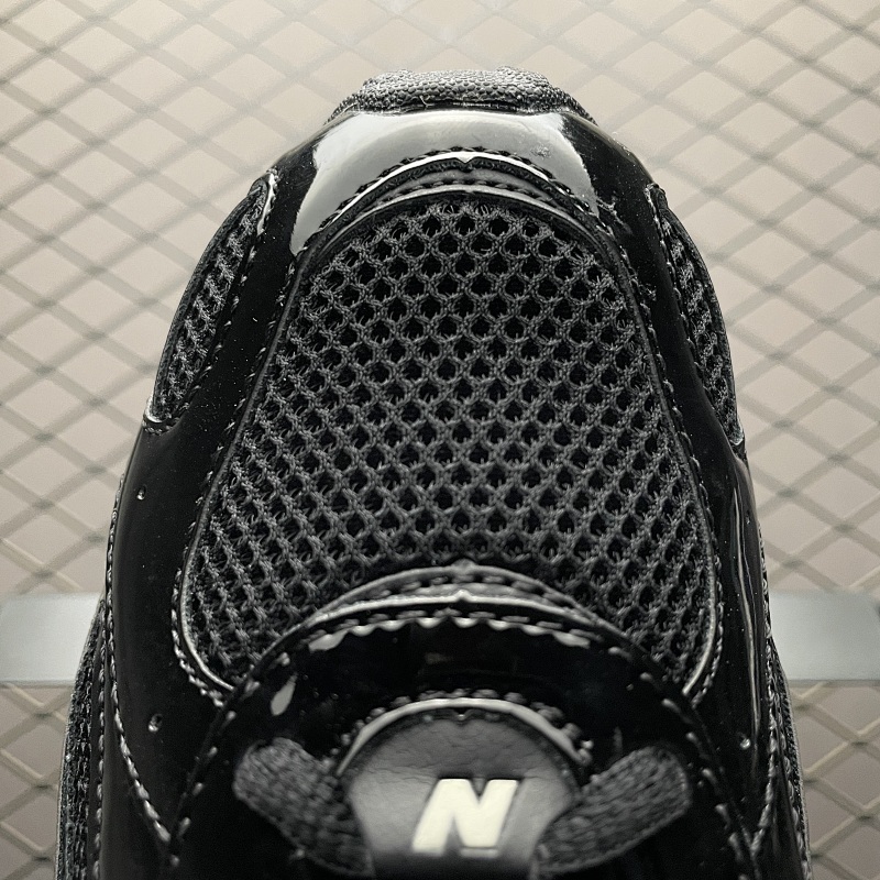 New Balance 2002 Sneakers · 6