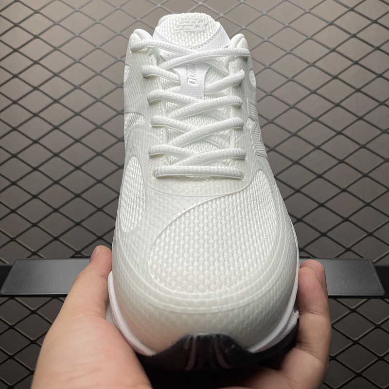 New Balance 2000 Sneakers