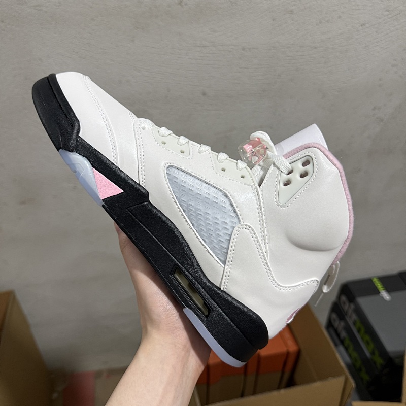 Jordan 5 Sneakers · 4