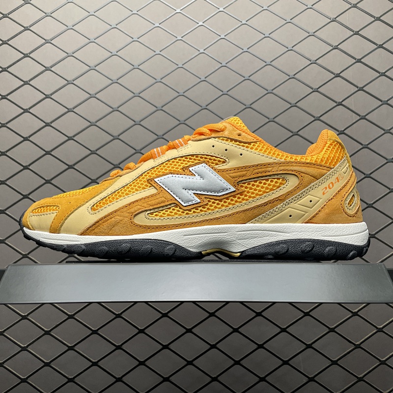 New Balance 2002 Sneakers · 3