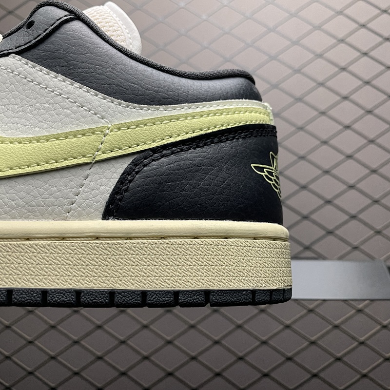 Aj1 Low · 3