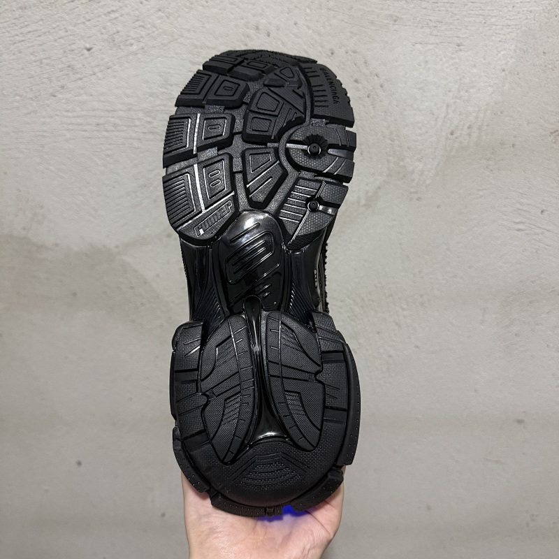 Balenciaga Runner Led 4