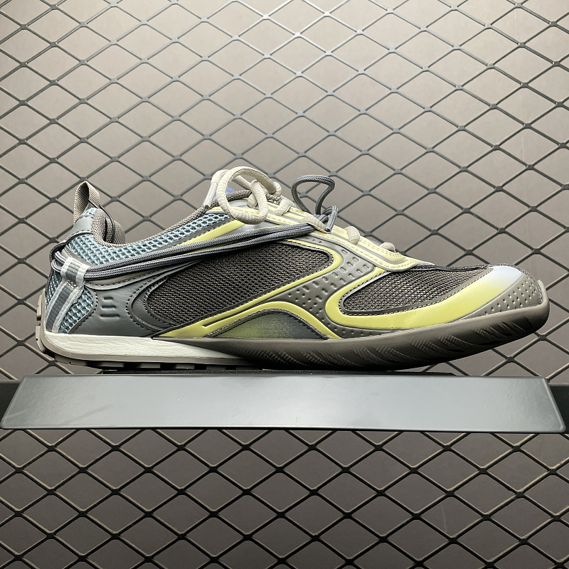 Balenciaga Radar 6