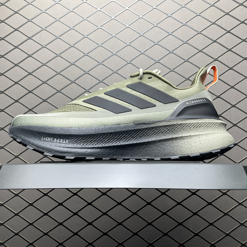 Adidas Ultra Boost 5.0 4