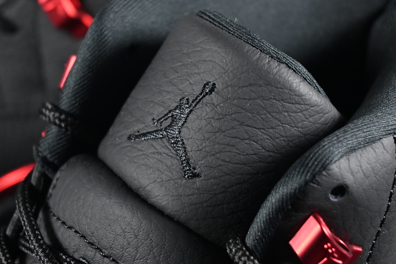 Air Jordan 12 · 4